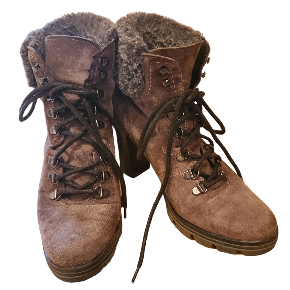 *Used* Women Hampton Bays Boots size 39( US8)